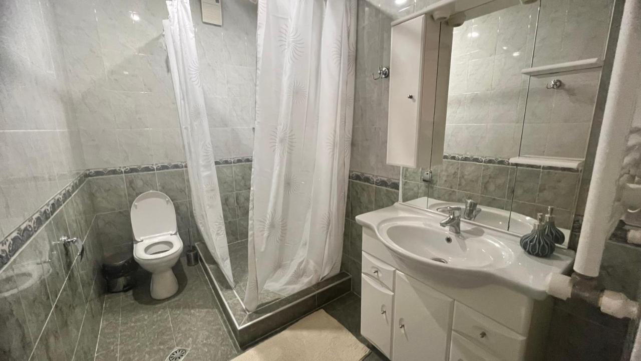 Apartments City On The Palm Tbilisi Bagian luar foto