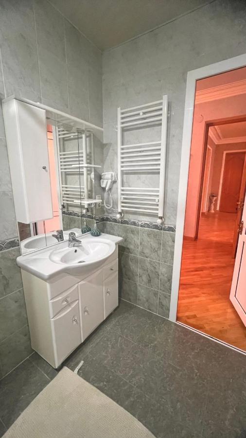 Apartments City On The Palm Tbilisi Bagian luar foto