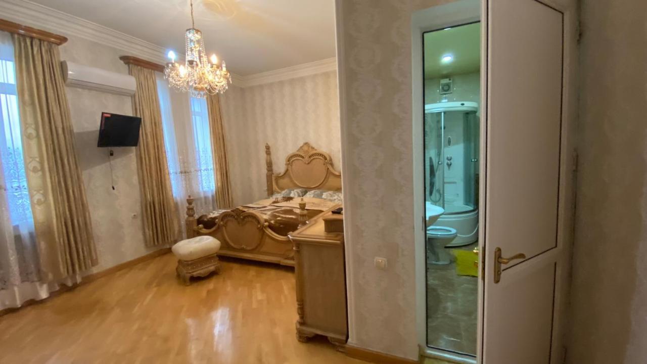 Apartments City On The Palm Tbilisi Bagian luar foto