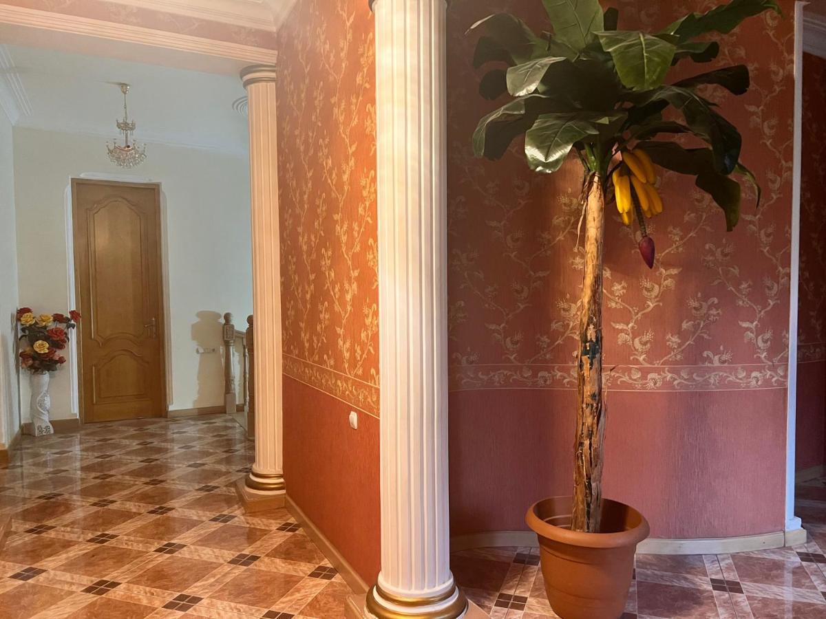 Apartments City On The Palm Tbilisi Bagian luar foto