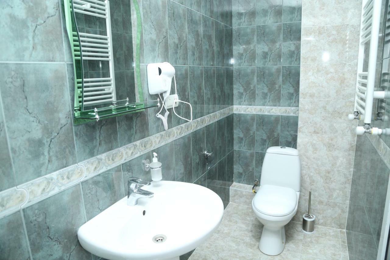 Apartments City On The Palm Tbilisi Bagian luar foto